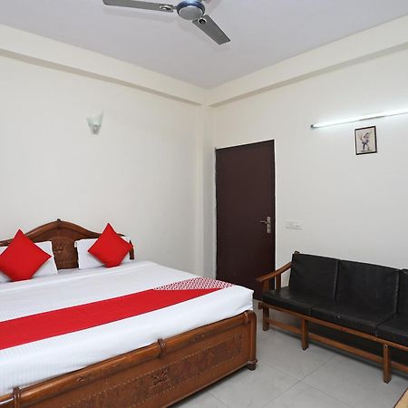 Hotel O Celebration Bnb Home Delhi  Buitenkant foto
