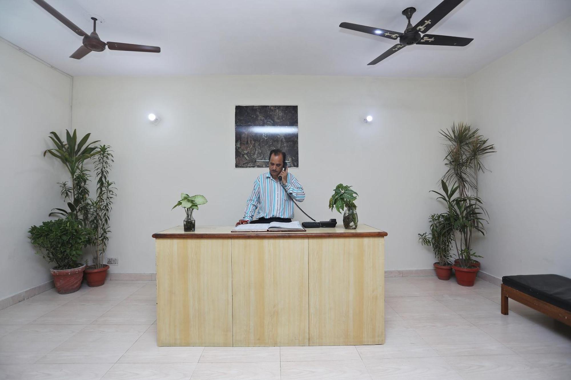 Hotel O Celebration Bnb Home Delhi  Buitenkant foto